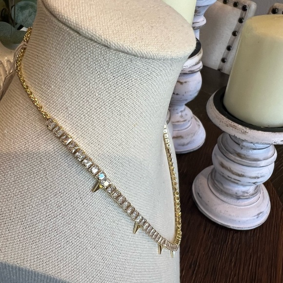 Kendra Scott Elegant Gold and Silver Necklace - Picture 6 of 7